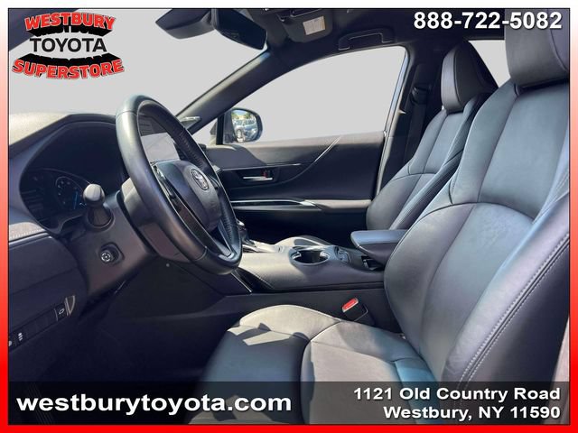 Certified 2024 Toyota Venza XLE AWD/4WD image 18