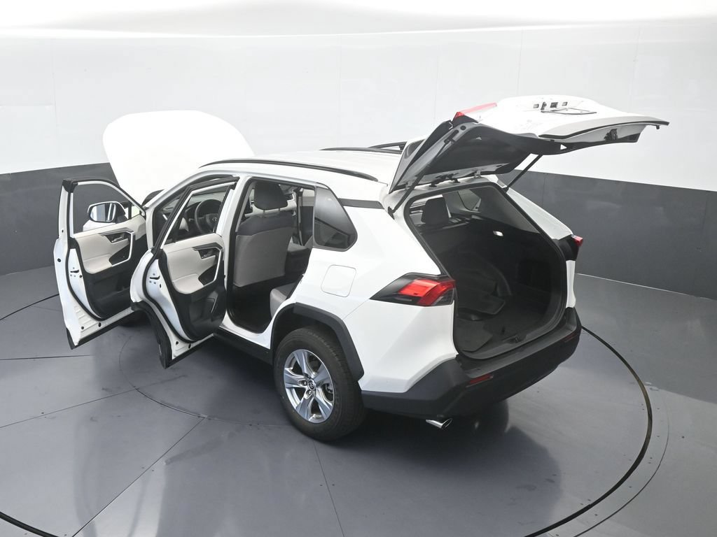 Used 2024 Toyota RAV4 XLE AWD/4WD image 62