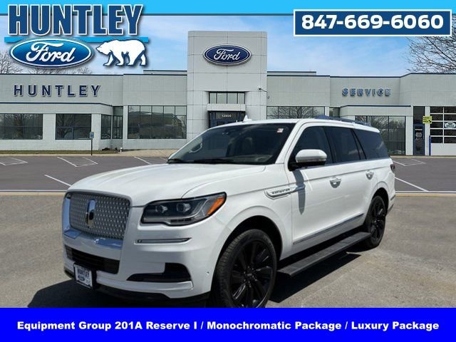 Used 2022 Lincoln Navigator Reserve image 1