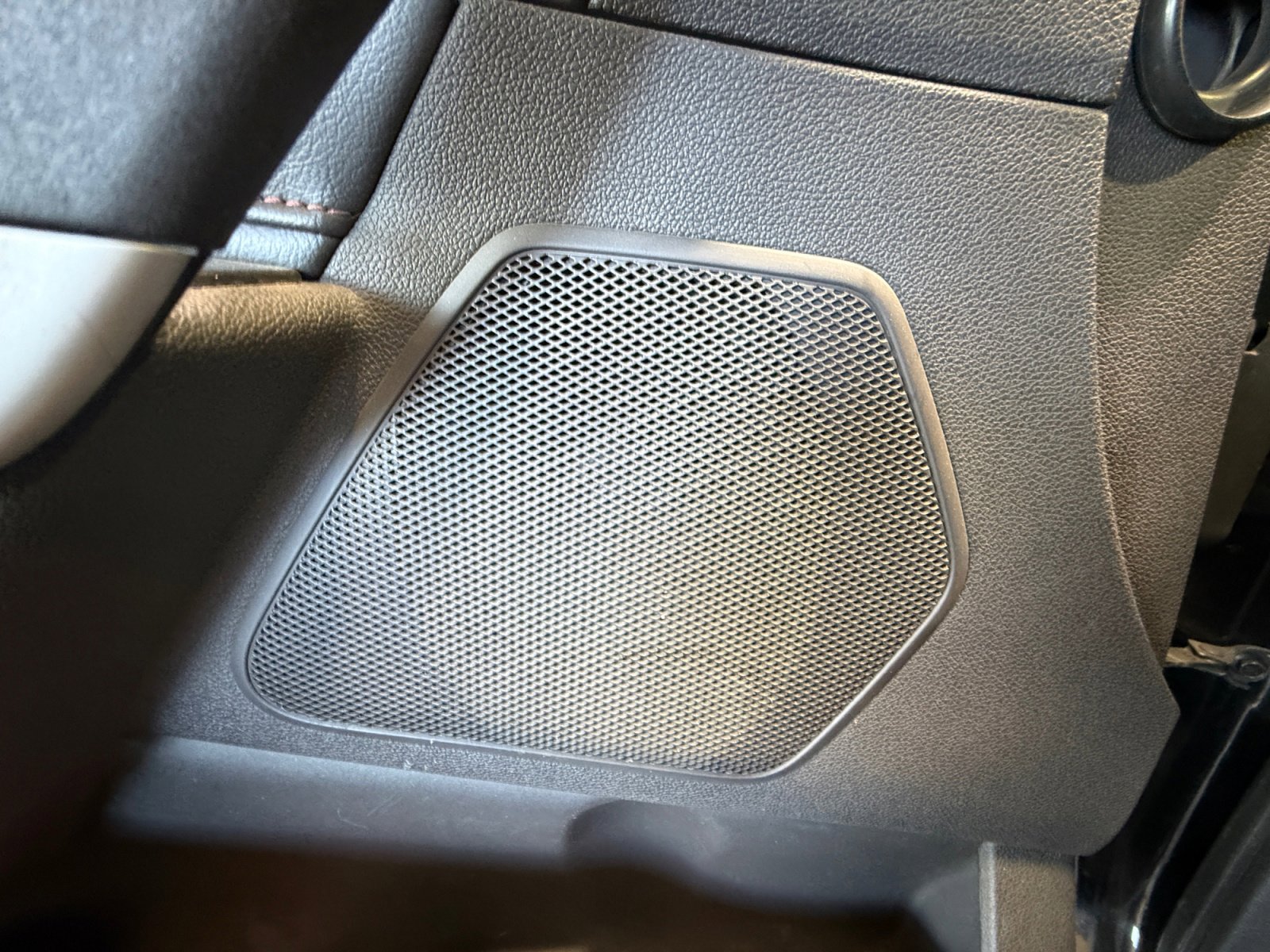 Used 2013 Ford Edge SEL image 27