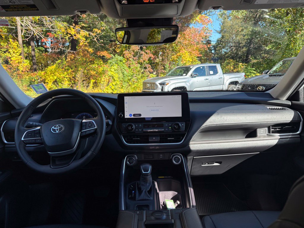 Certified 2026 Toyota Grand Highlander AWD image 21