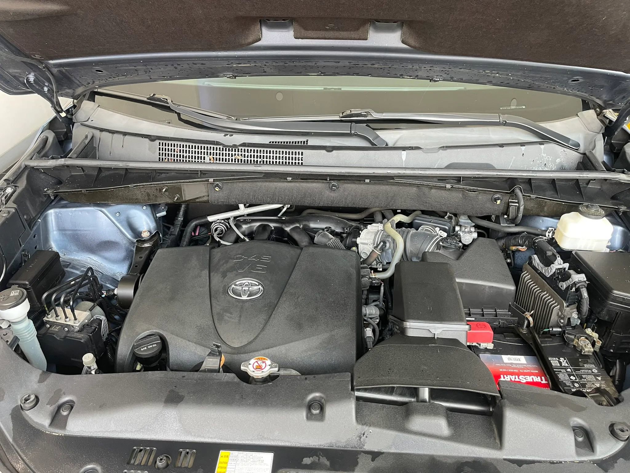 Used 2019 Toyota Highlander XLE AWD/4WD image 31