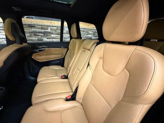 Used 2016 Volvo XC90 T6 Momentum AWD/4WD image 33