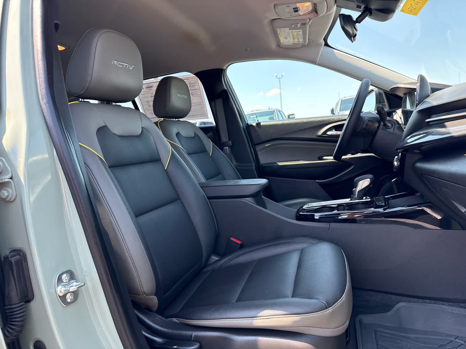 Certified 2025 Chevrolet Trax ACTIV w/ Driver Confidence Package FWD image 24