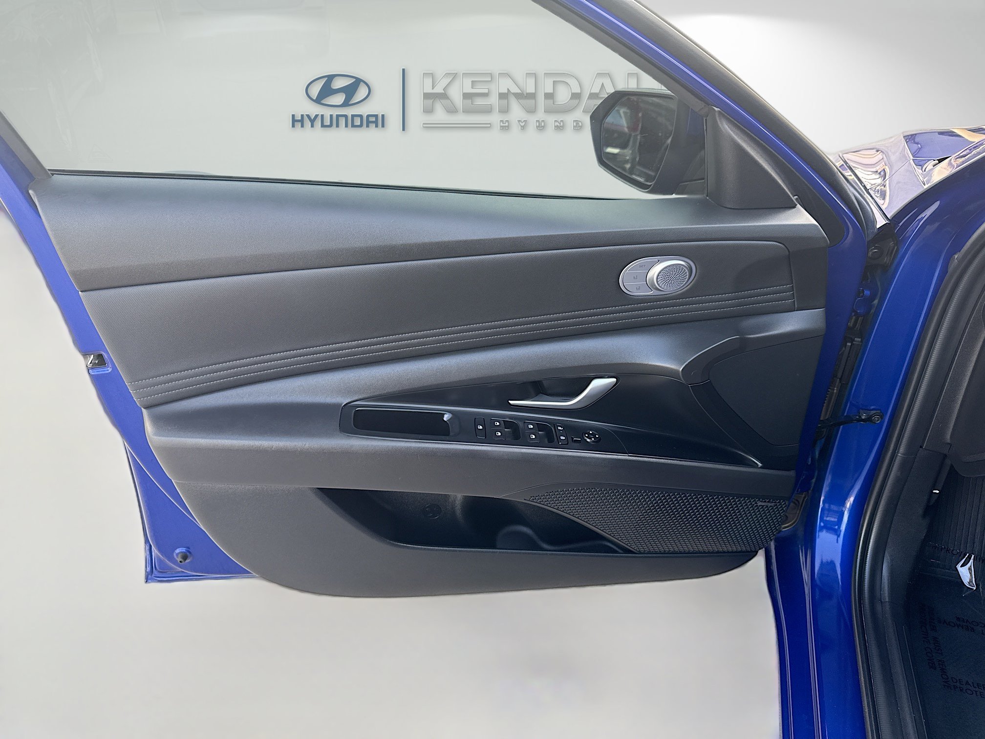 Used 2024 Hyundai Elantra Limited FWD image 17