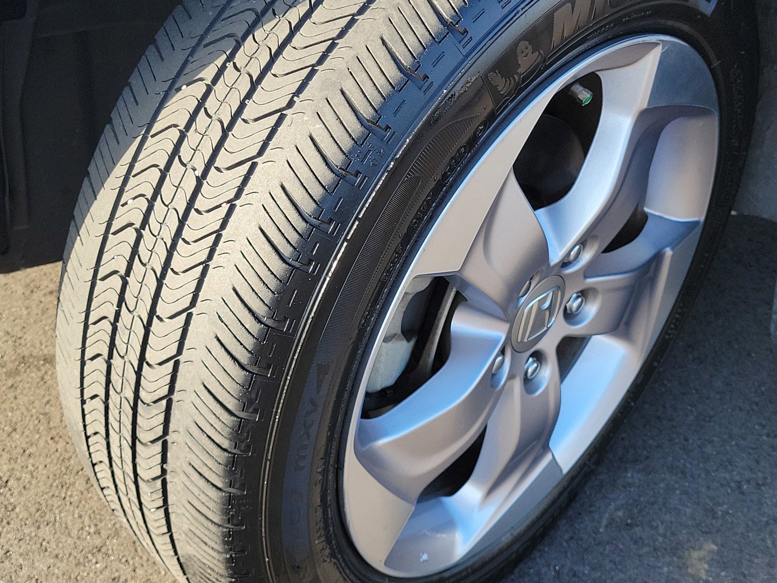 Used 2017 Honda HR-V LX image 11