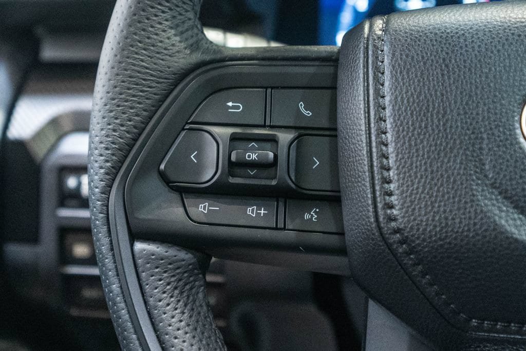 Used 2025 Toyota Tacoma TRD Pro AWD/4WD image 21