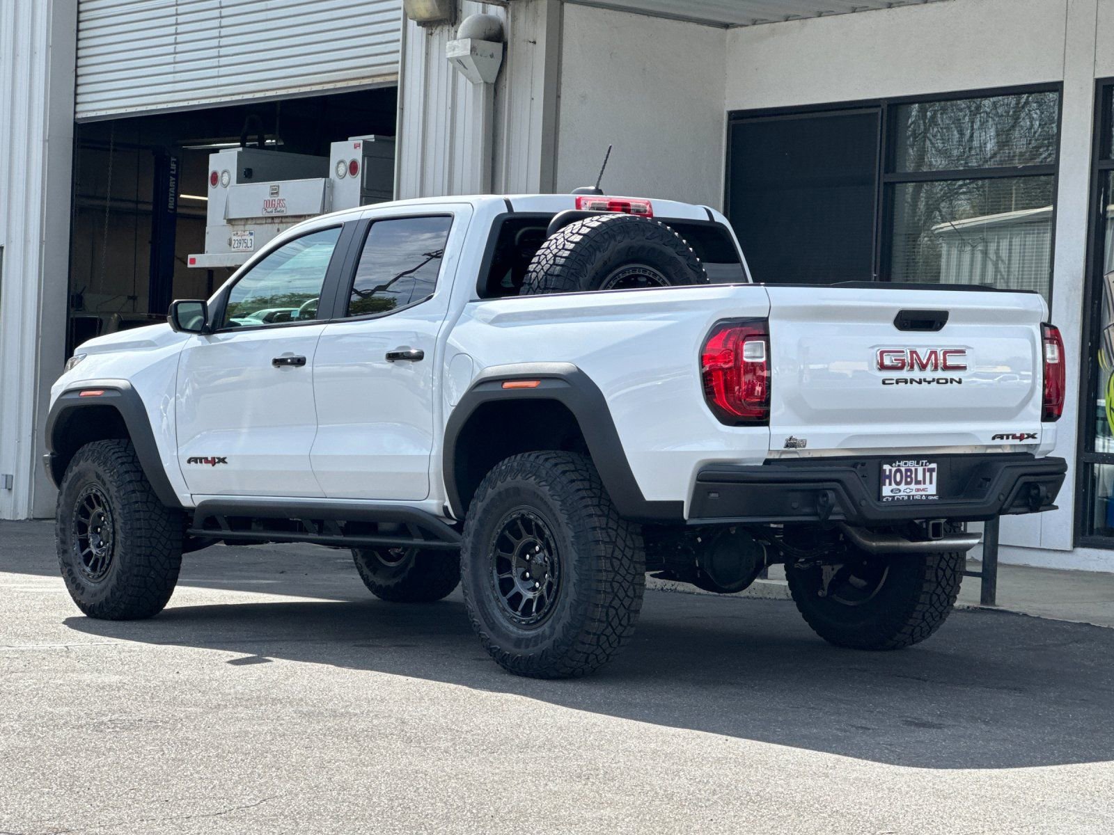 New 2024 GMC Canyon AT4X w/ AT4X AEV Edition image 5