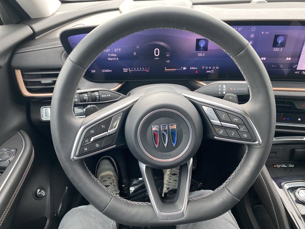 Used 2025 Buick Envision Sport Touring image 13