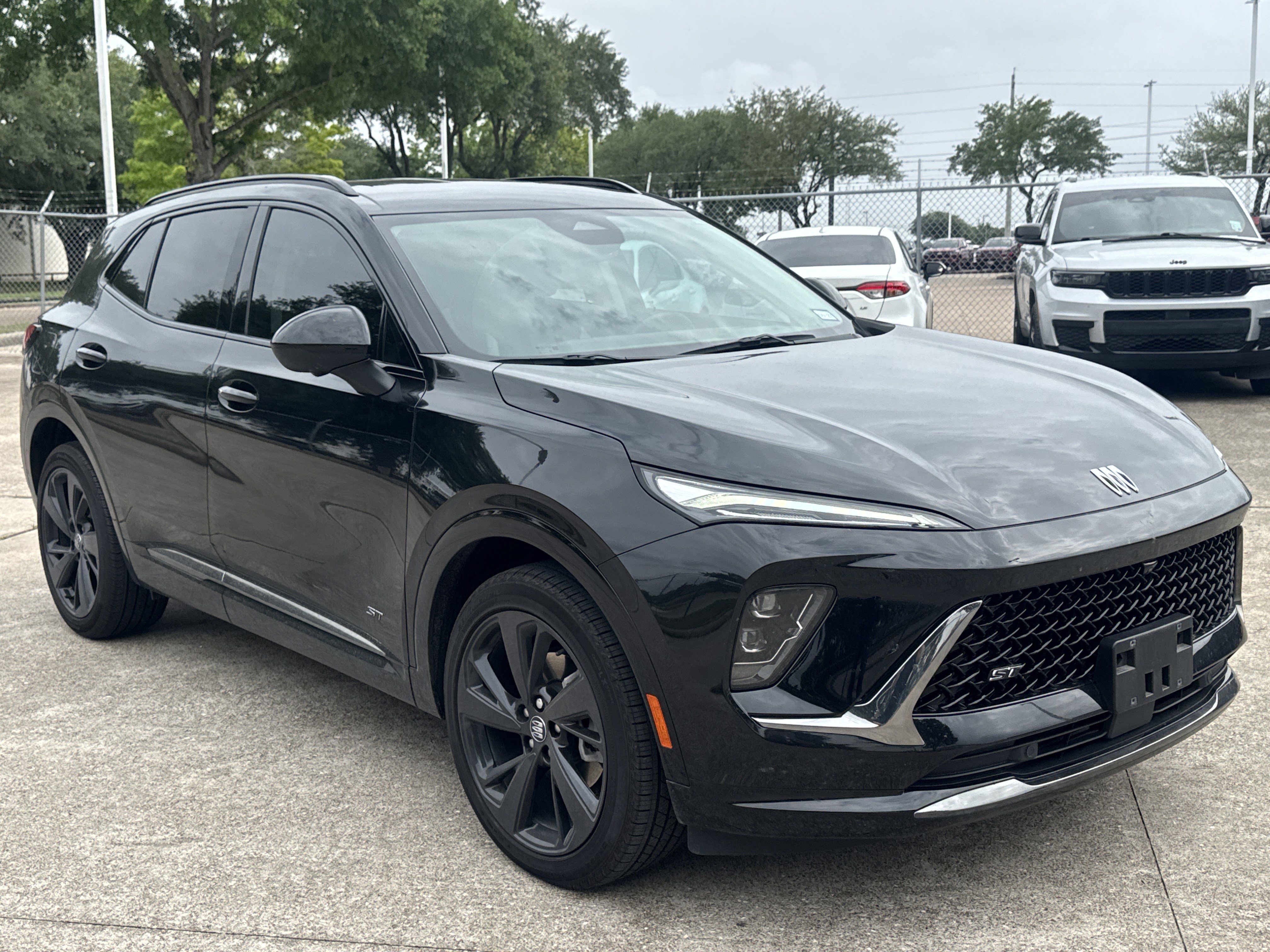 Used 2025 Buick Envision Sport Touring AWD/4WD image 16