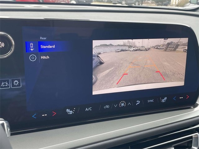 New 2026 Chevrolet Traverse LT image 14