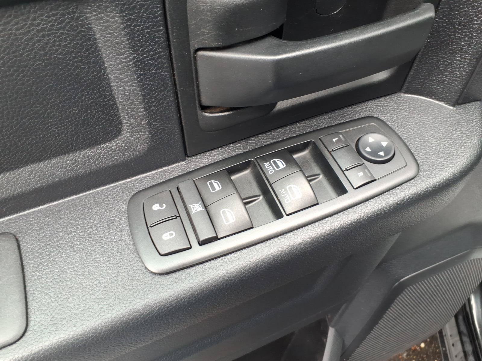 Used 2015 RAM 1500 Tradesman w/ Popular Equipment Group AWD/4WD image 17