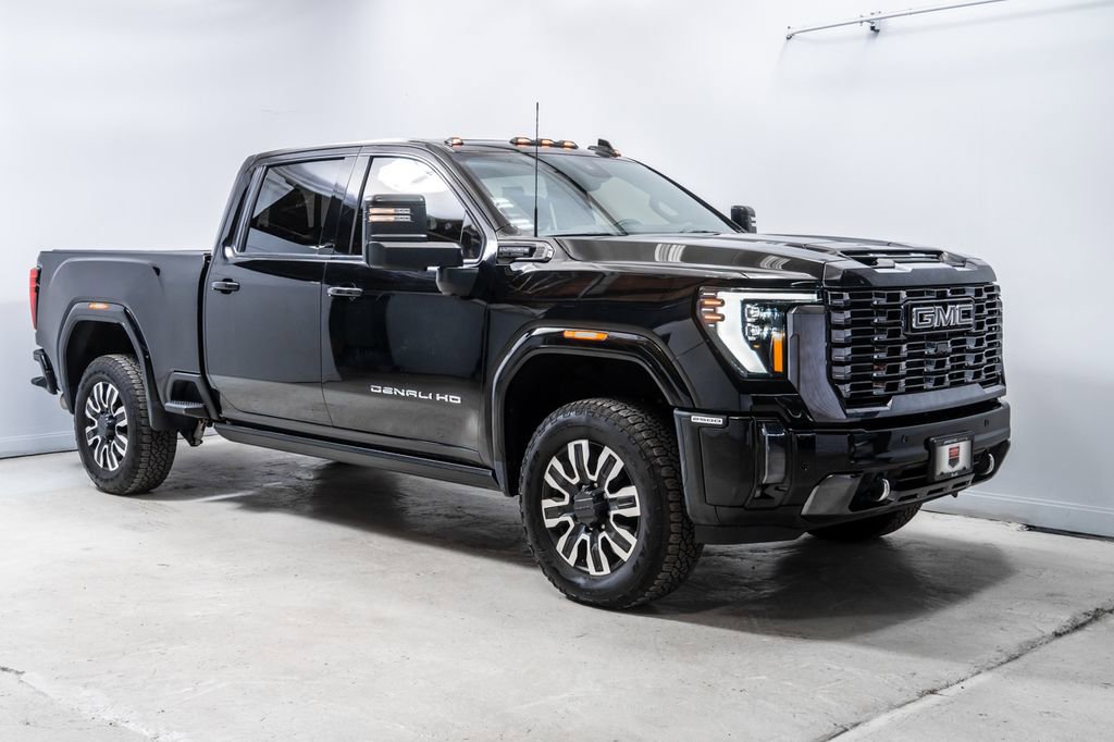Used 2024 GMC Sierra 2500 Denali Ultimate w/ Max Trailering Package image 8