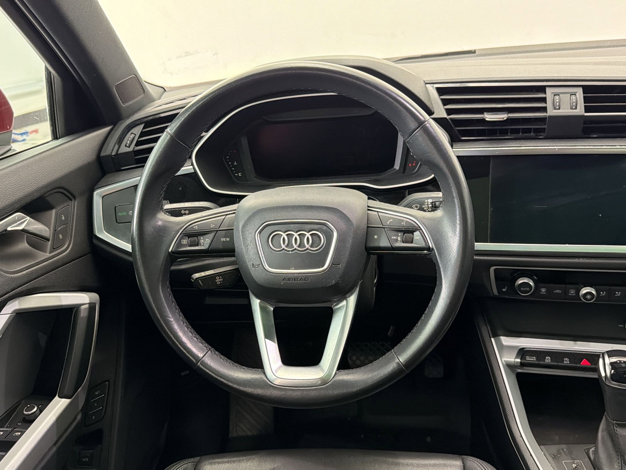 Used 2022 Audi Q3 2.0T Premium image 17