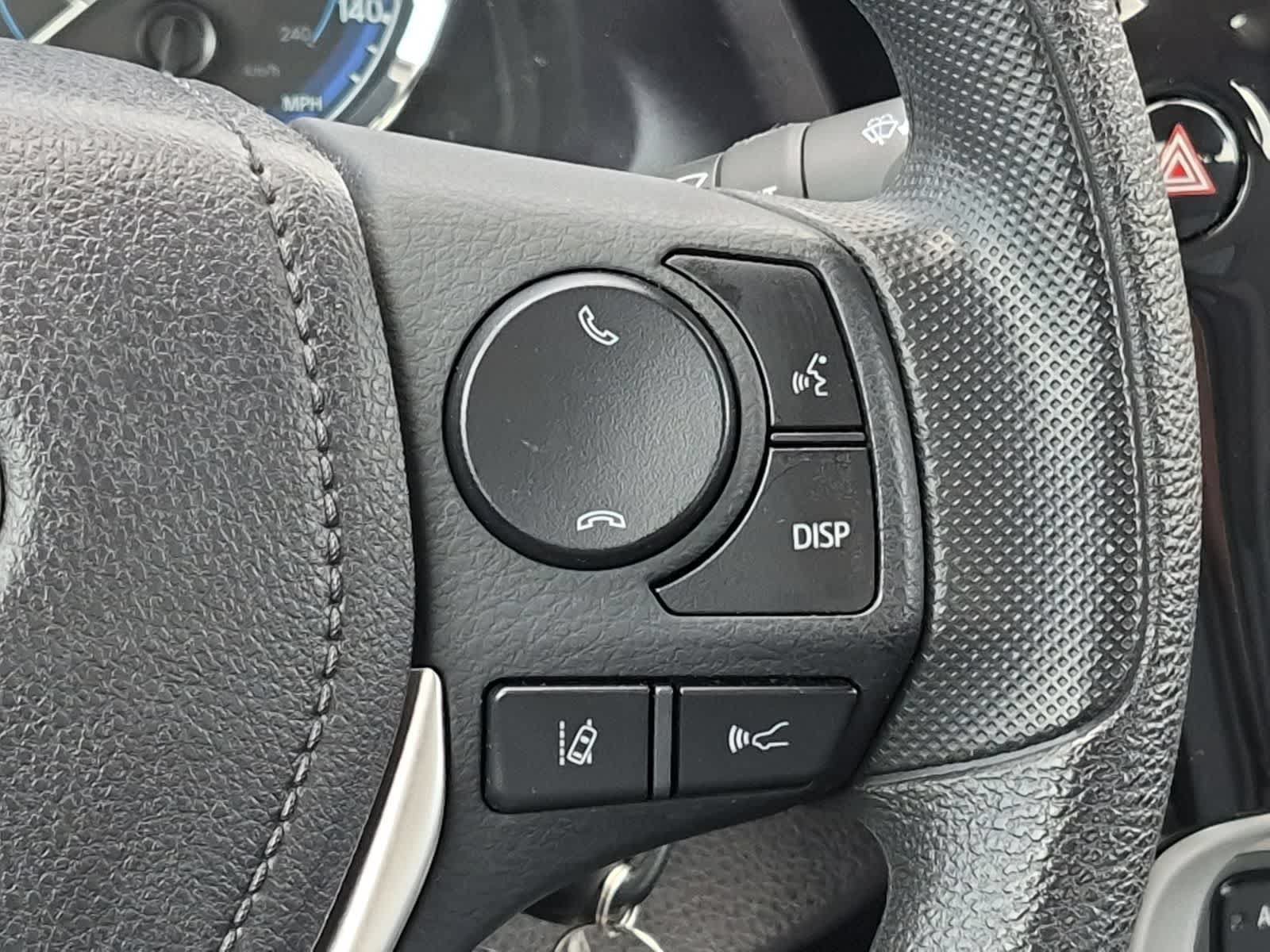 Used 2018 Toyota Corolla LE FWD image 23