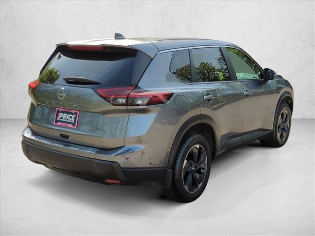 Certified 2024 Nissan Rogue SV FWD image 8