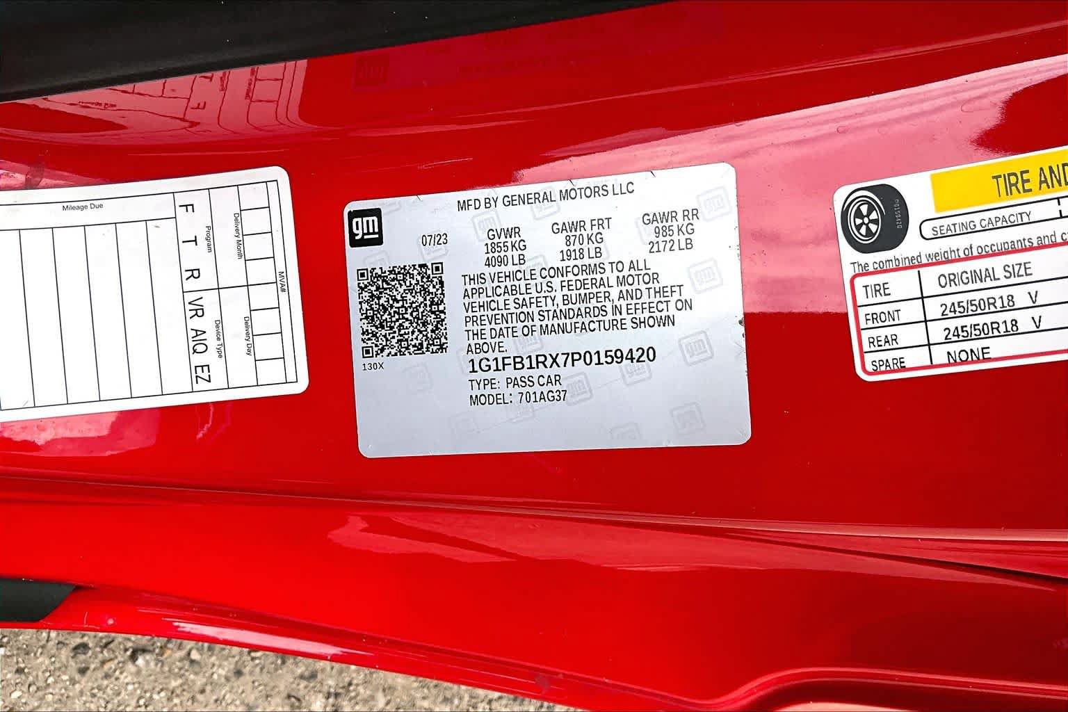 Used 2023 Chevrolet Camaro LT RWD image 34