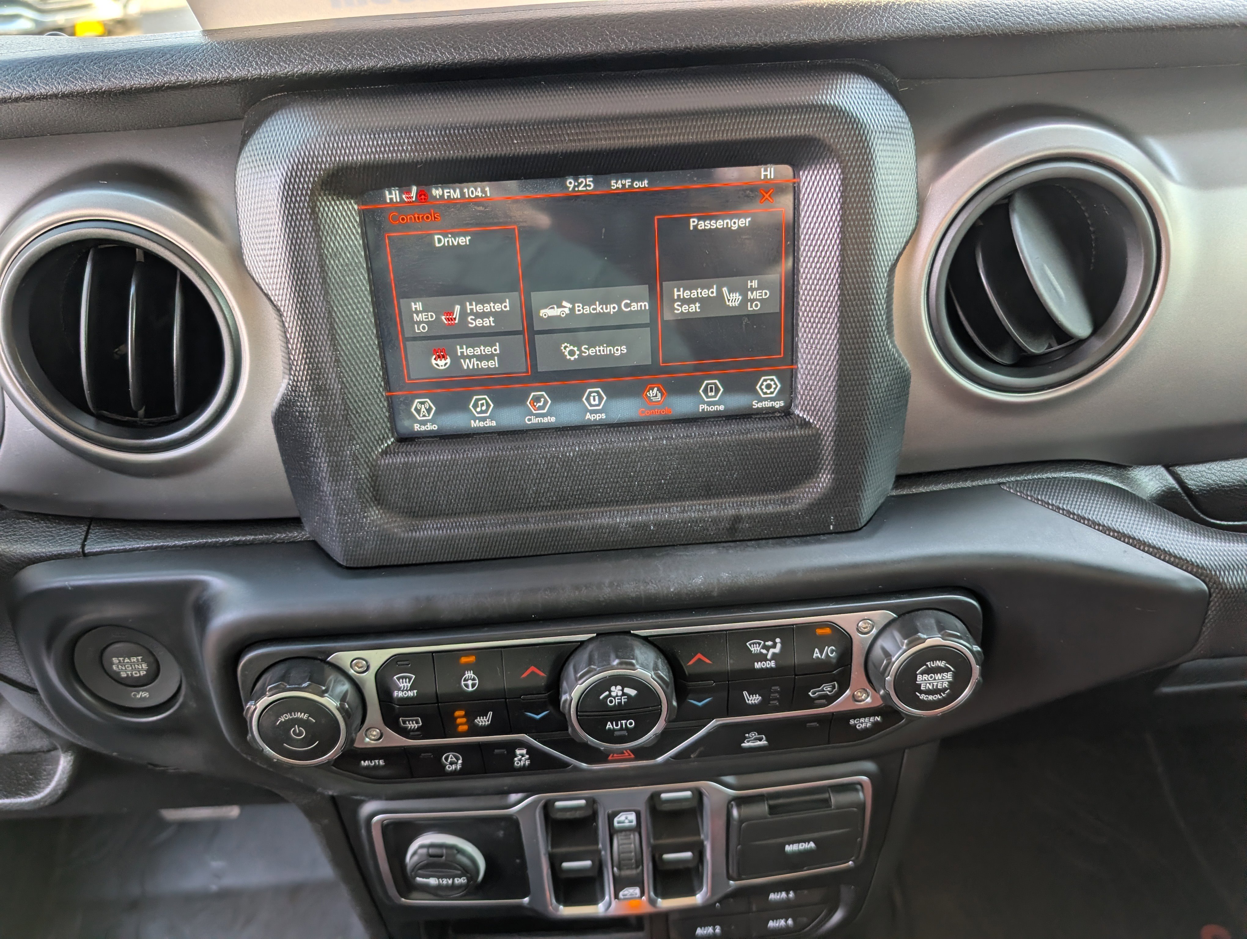 Used 2020 Jeep Gladiator Sport w/ Quick Order Package 24S image 19