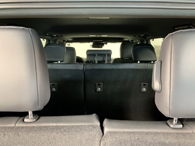 Used 2025 Lexus LX 700h Overtrail image 16