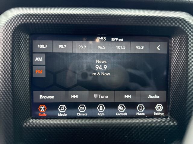 Used 2023 Jeep Gladiator Sport image 25