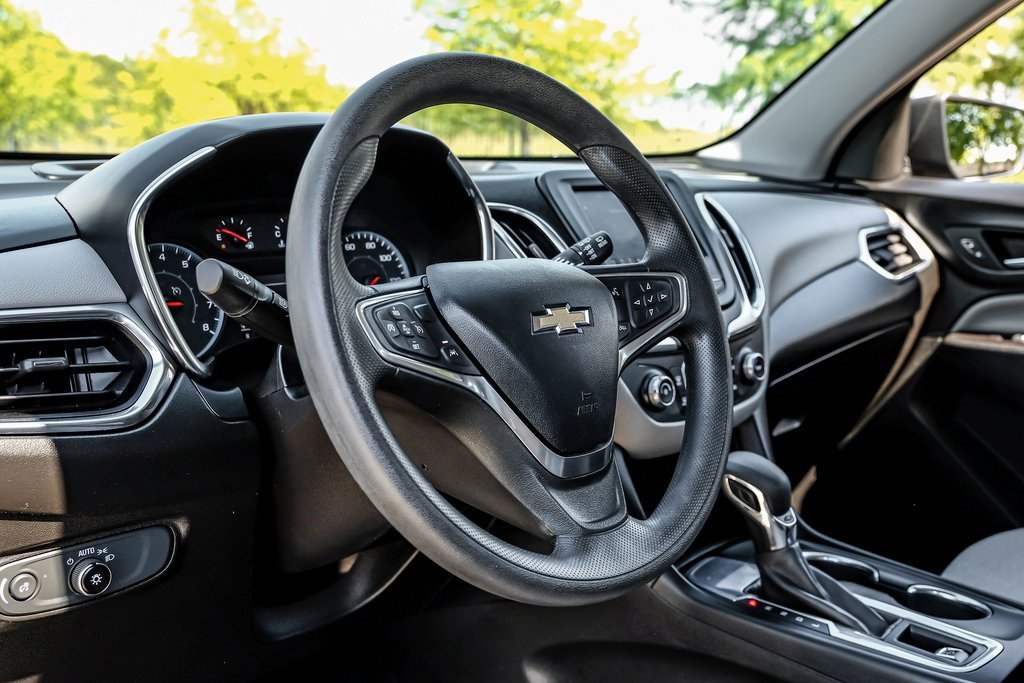 Used 2022 Chevrolet Equinox LS image 19