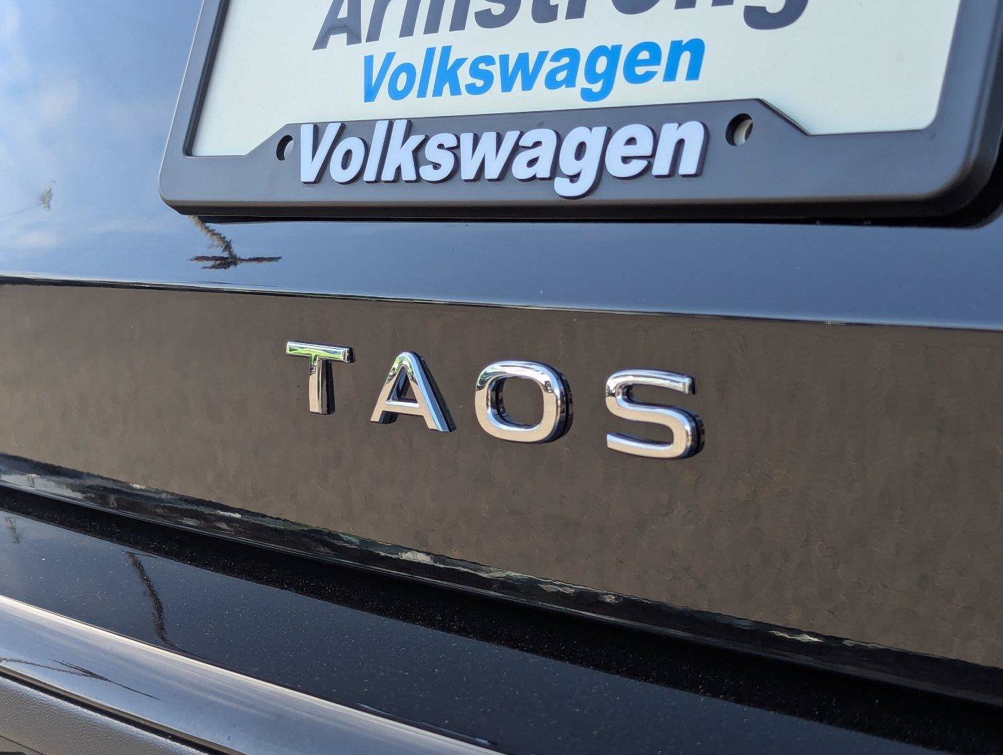 Used 2025 Volkswagen Taos SEL AWD/4WD image 33