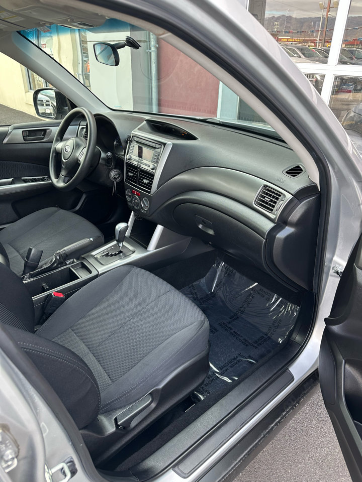 Used 2011 Subaru Forester 2.5X w/ Alloy Wheel Value Pkg image 10