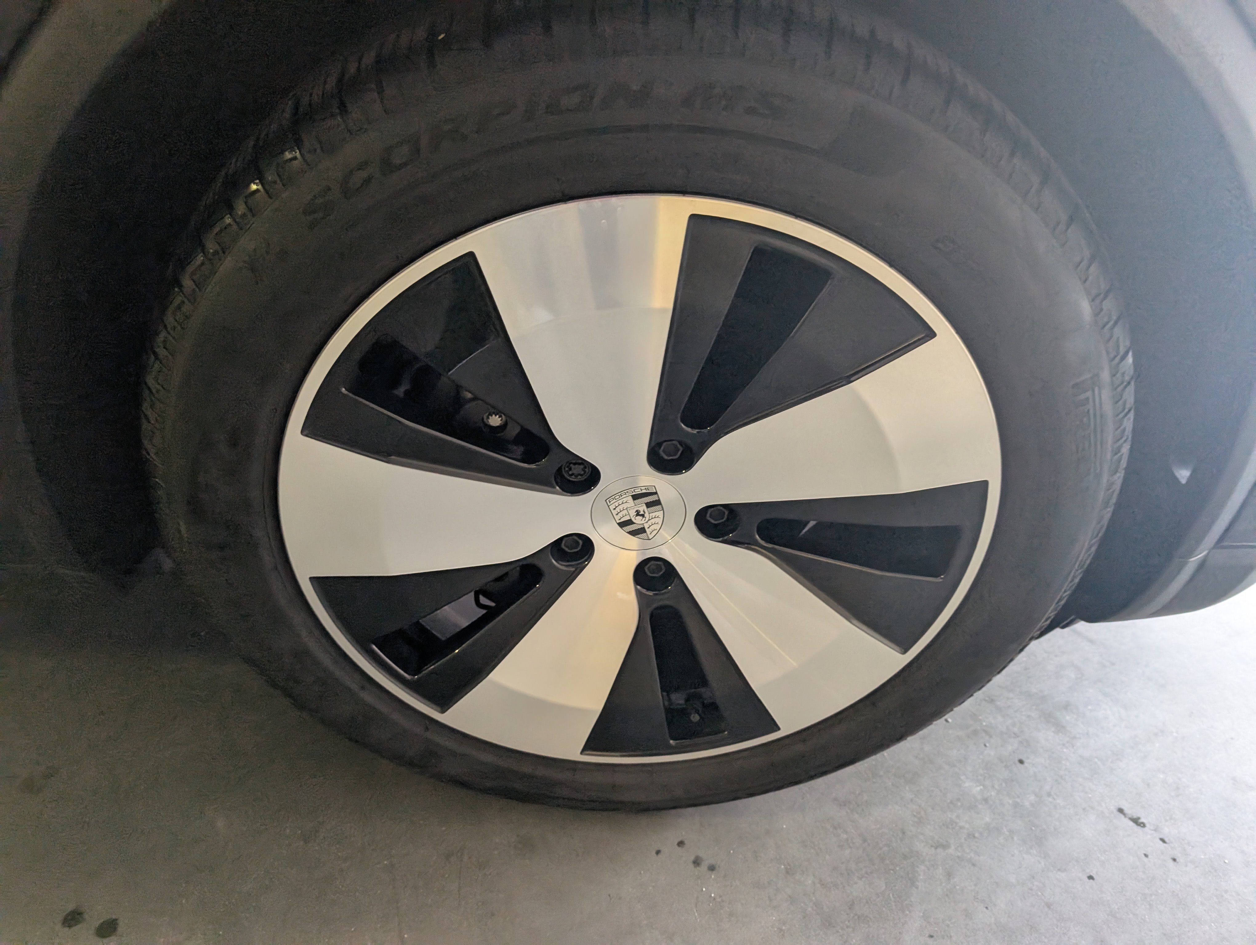 Used 2025 Porsche Macan Electric image 17