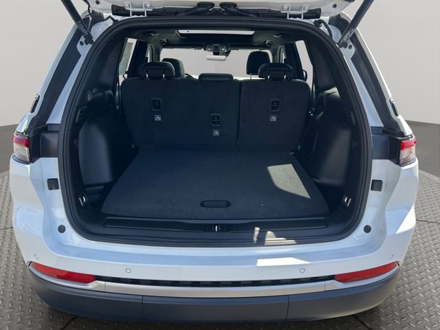 New 2026 Jeep Grand Cherokee Limited AWD/4WD image 36
