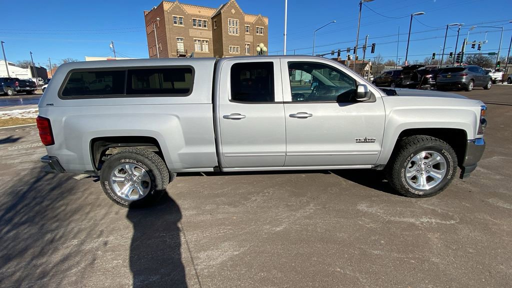Used 2018 Chevrolet Silverado 1500 LT w/ Texas Edition image 4