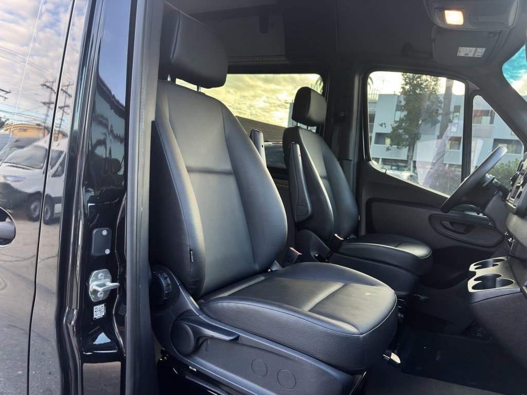 Used 2022 Mercedes-Benz Sprinter 144 Cargo image 53