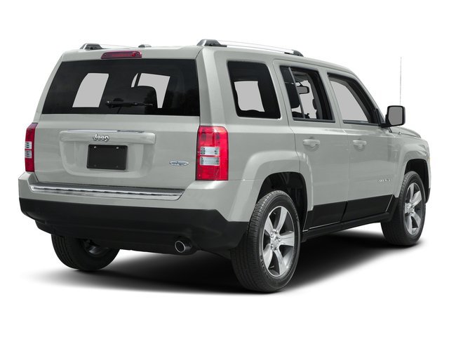 Used 2017 Jeep Patriot Latitude AWD/4WD image 2
