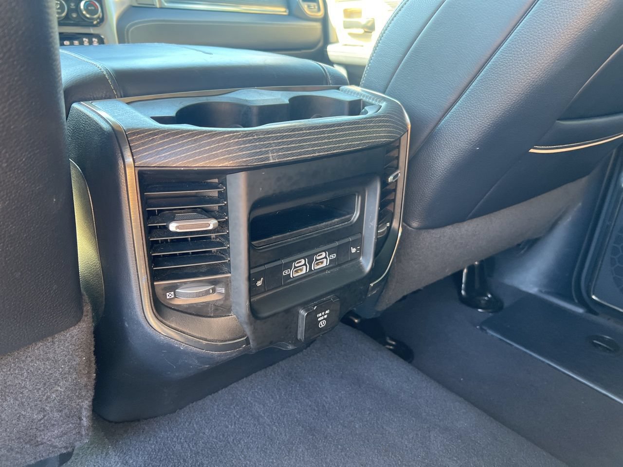 Used 2023 RAM 2500 Limited AWD/4WD image 17