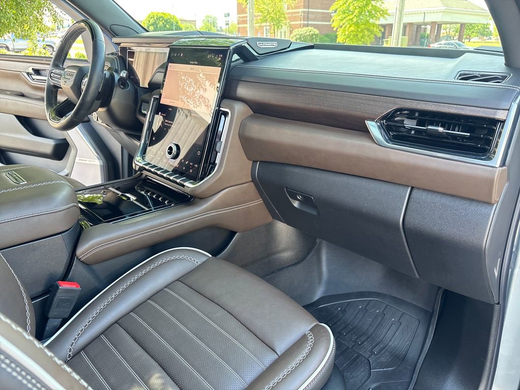Certified 2025 GMC Yukon XL Denali Ultimate AWD/4WD image 62