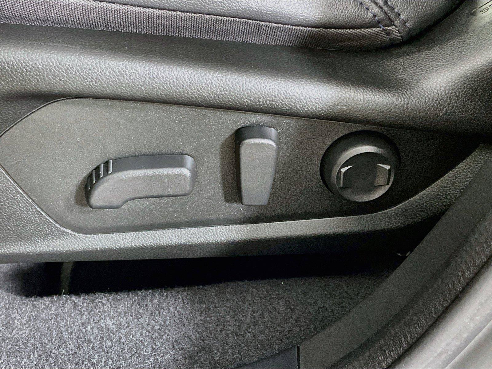 Used 2025 Subaru Forester Limited AWD/4WD image 22