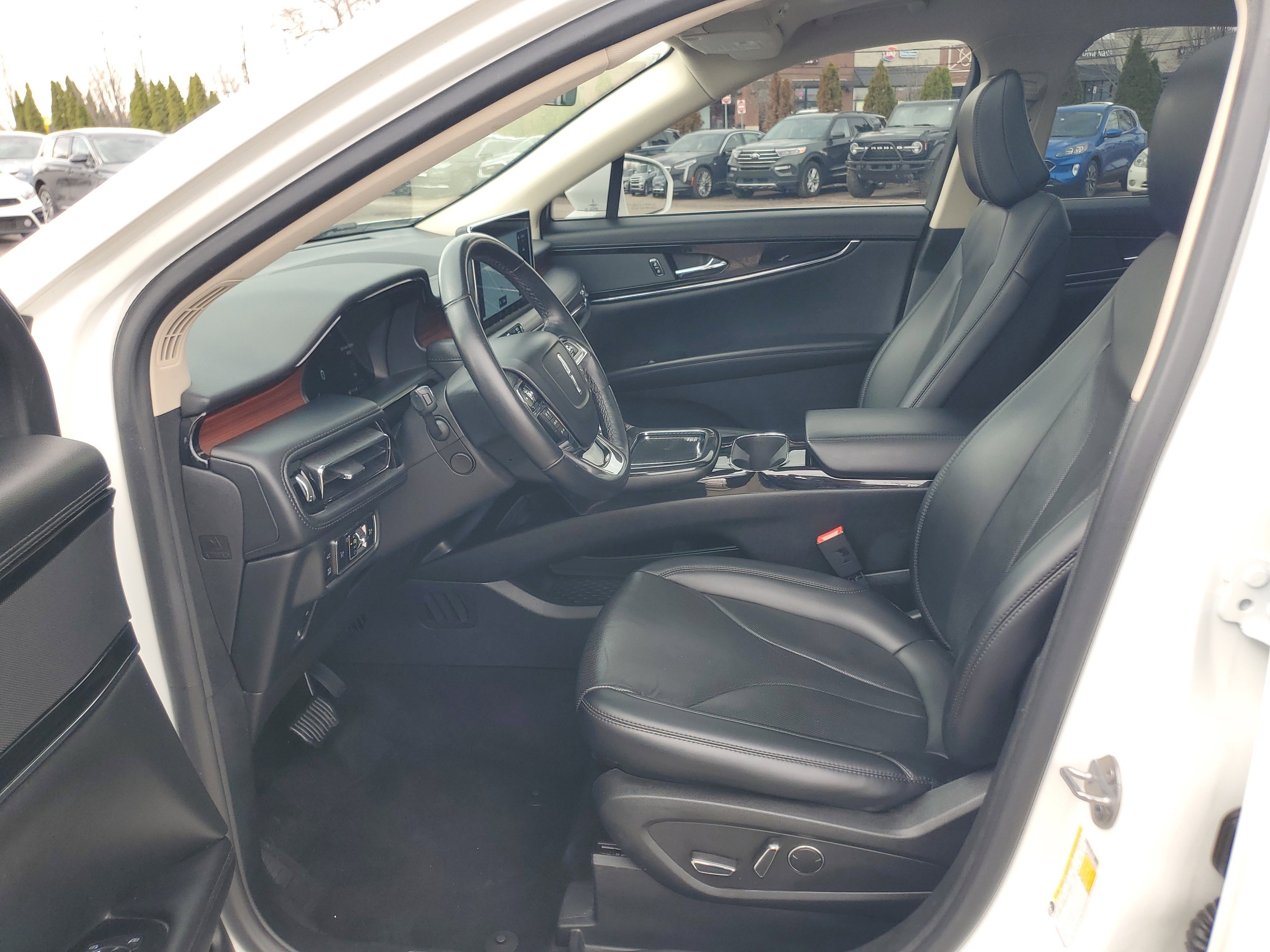 Certified 2023 Lincoln Nautilus Reserve AWD/4WD image 12