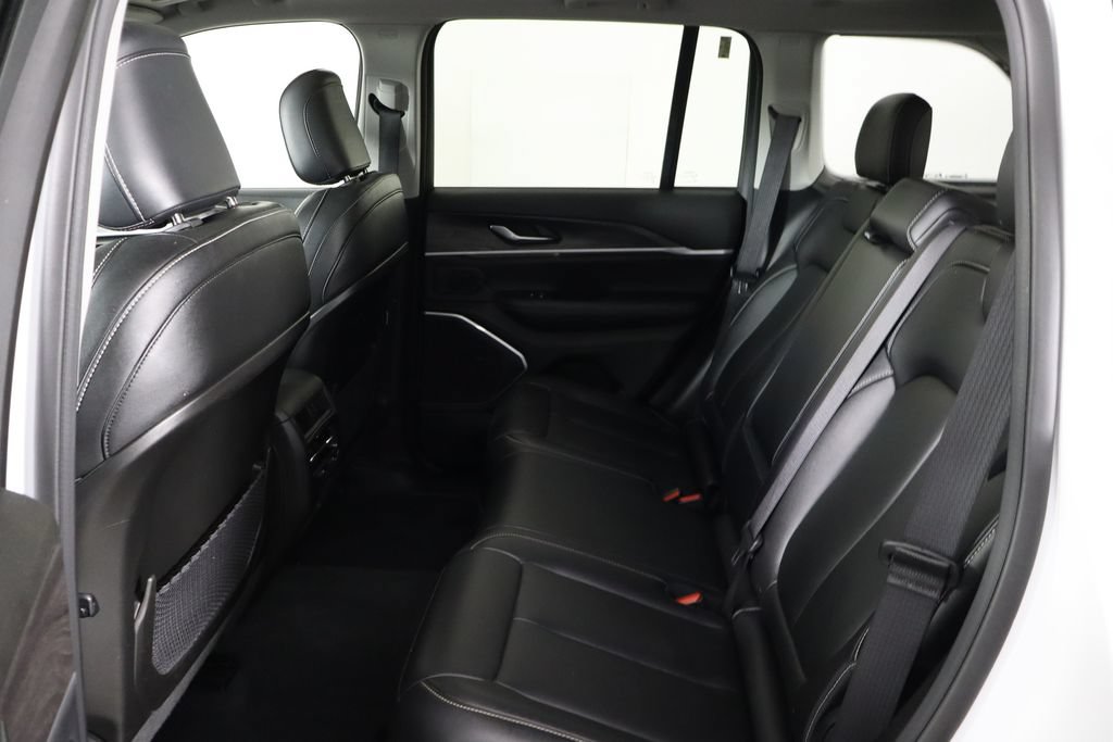 Used 2023 Jeep Grand Cherokee 4WD 4xe image 16