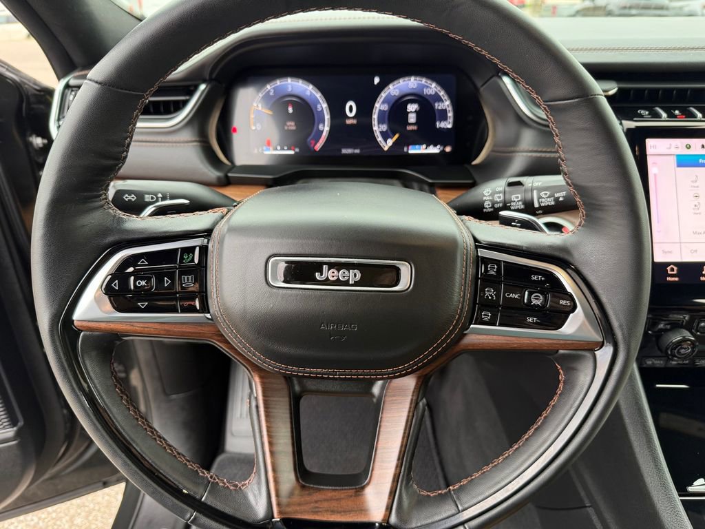 Used 2024 Jeep Grand Cherokee L Summit image 21
