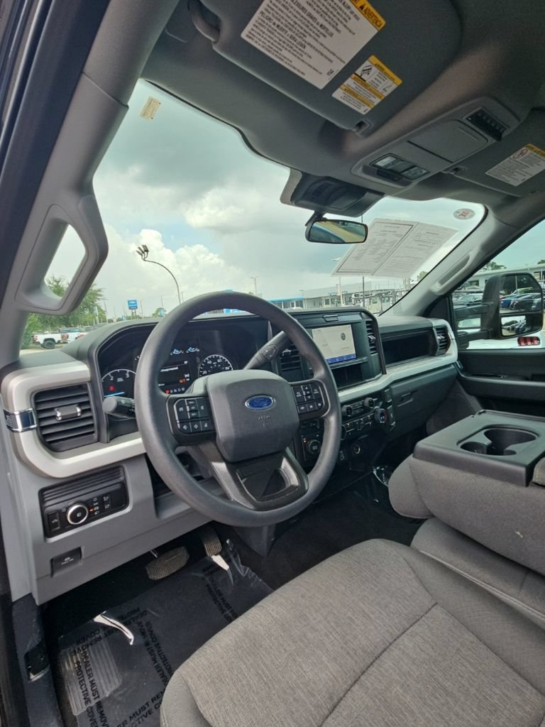 Used 2025 Ford F250 XL w/ STX Appearance Package AWD/4WD image 13