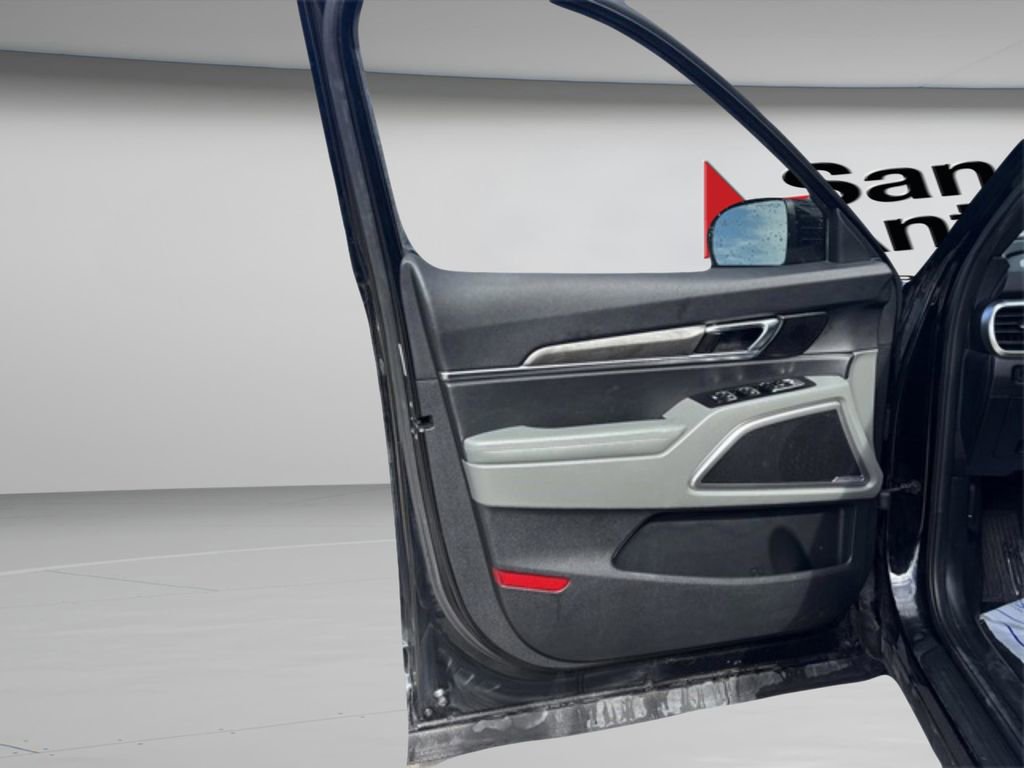 Used 2023 Kia Telluride EX X-Line image 31