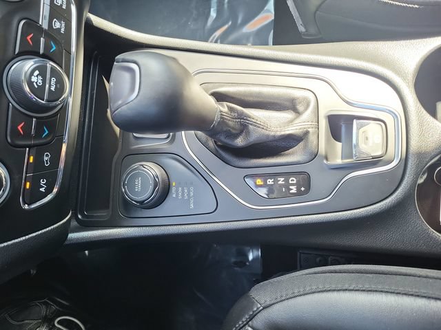 Used 2021 Jeep Cherokee Latitude Lux w/ Comfort/Convenience Group AWD/4WD image 23