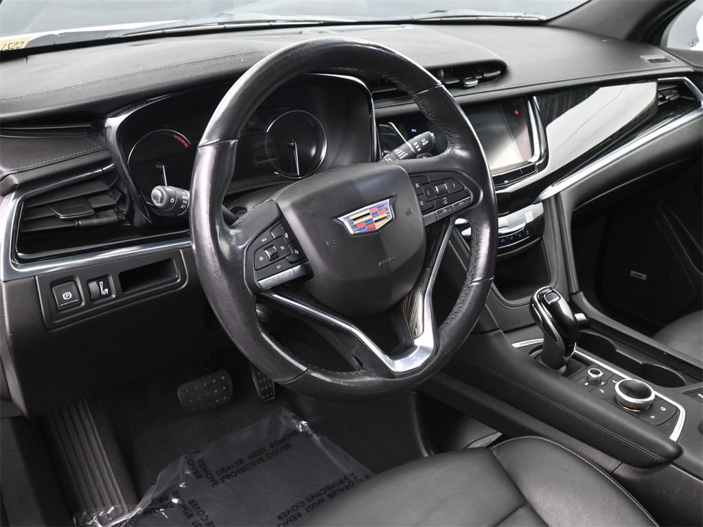 Used 2020 Cadillac XT6 Premium Luxury image 7