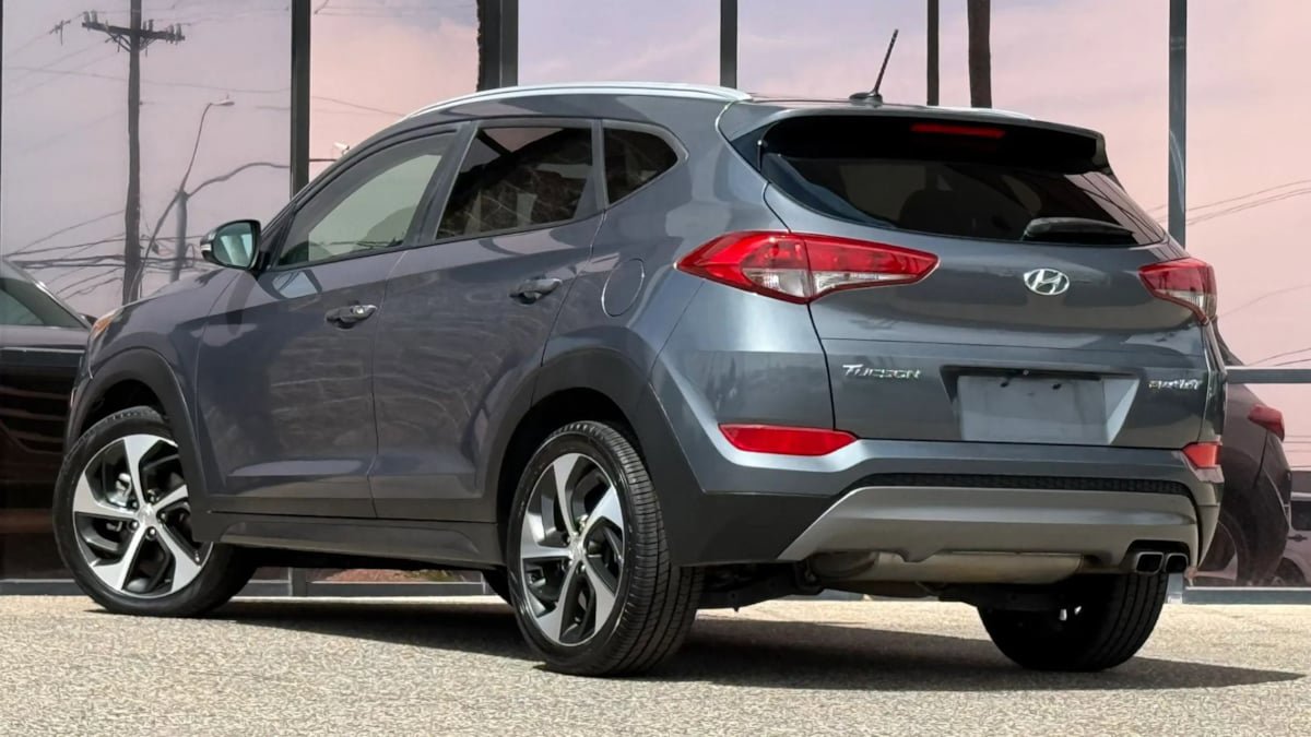Used 2016 Hyundai Tucson Sport FWD image 7