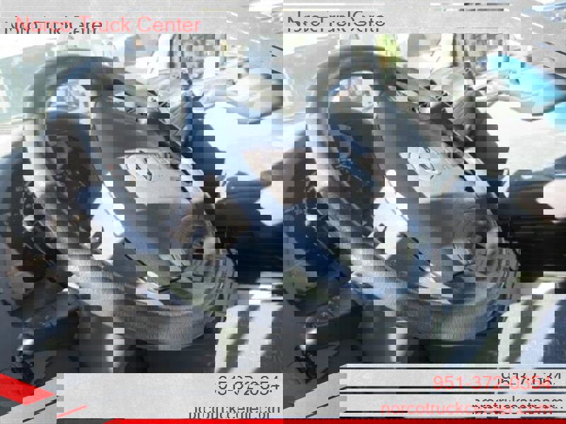 Used 2005 Dodge Sprinter 2500 image 29