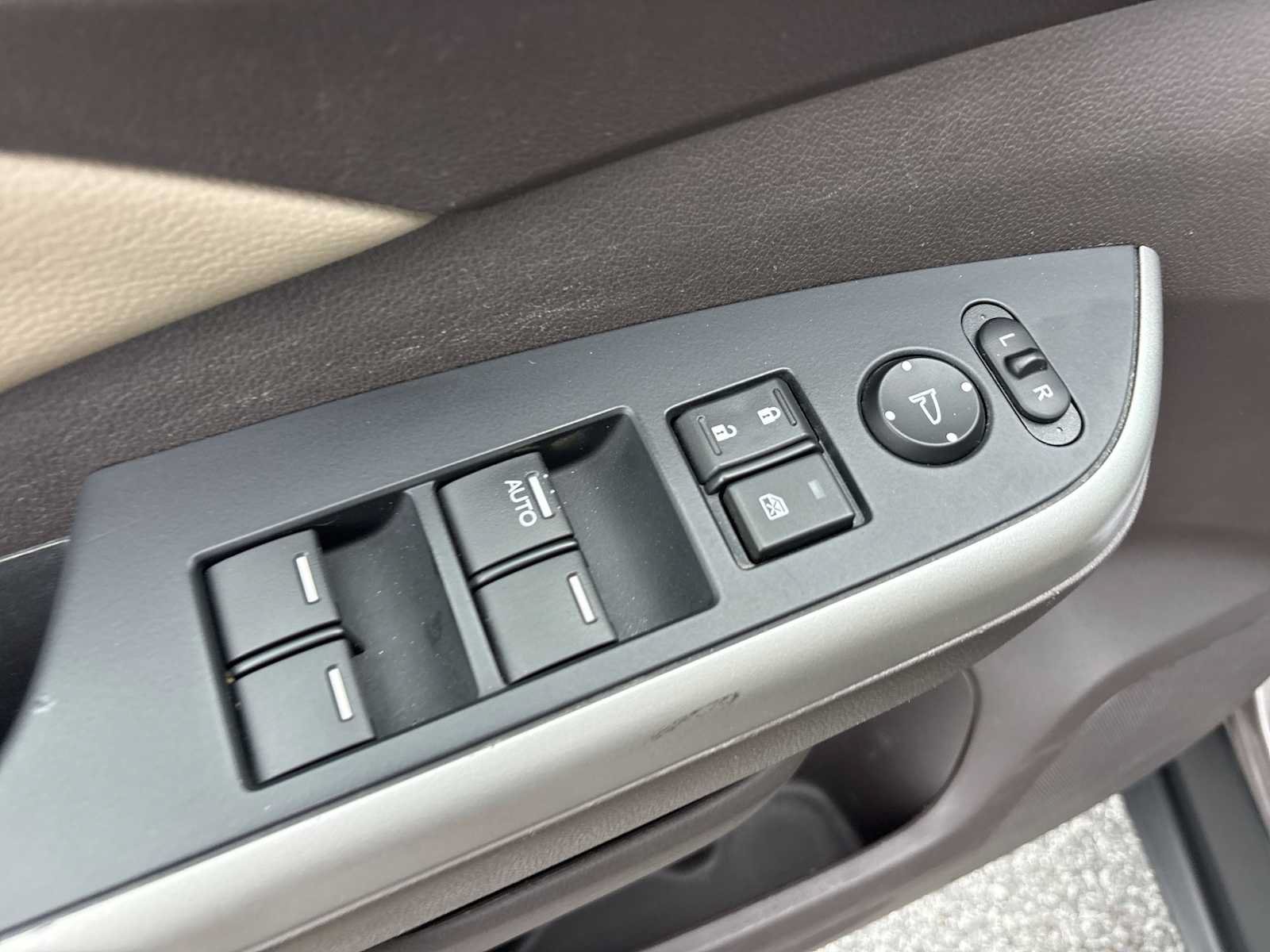 Used 2014 Honda CR-V EX-L image 21