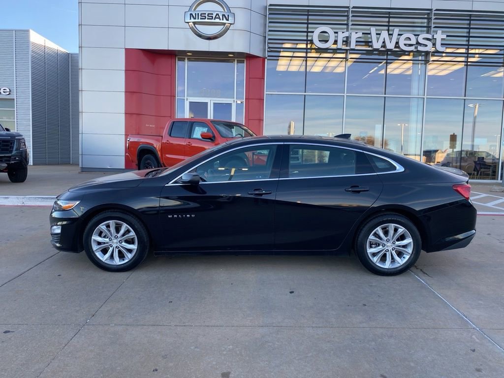 Used 2024 Chevrolet Malibu LT image 2