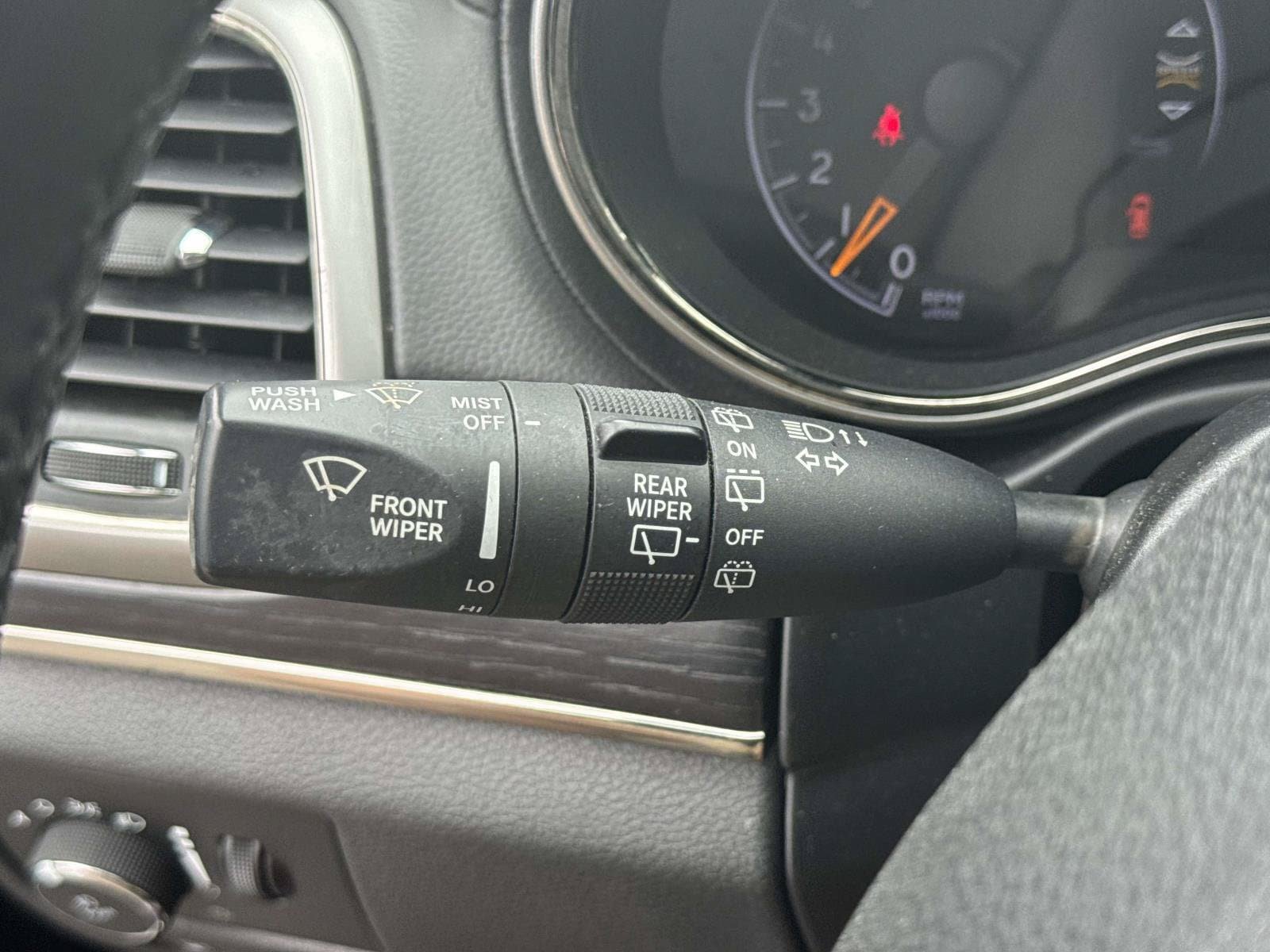 Used 2018 Jeep Grand Cherokee High Altitude AWD/4WD image 22