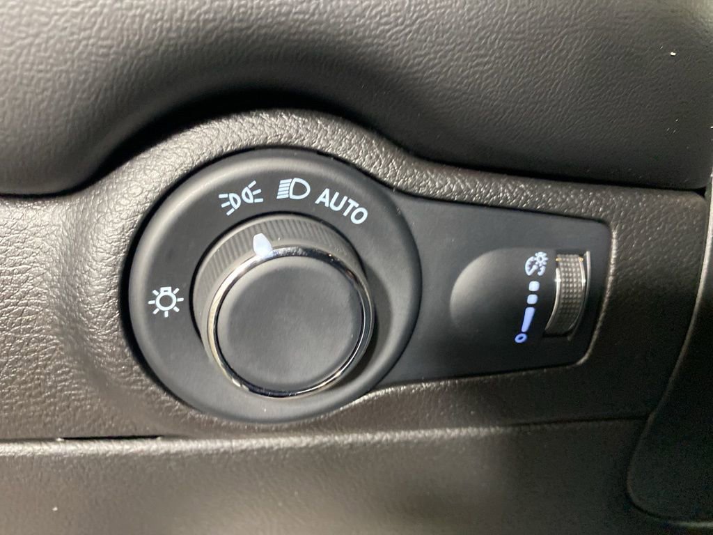 Used 2025 Dodge Durango R/T image 13