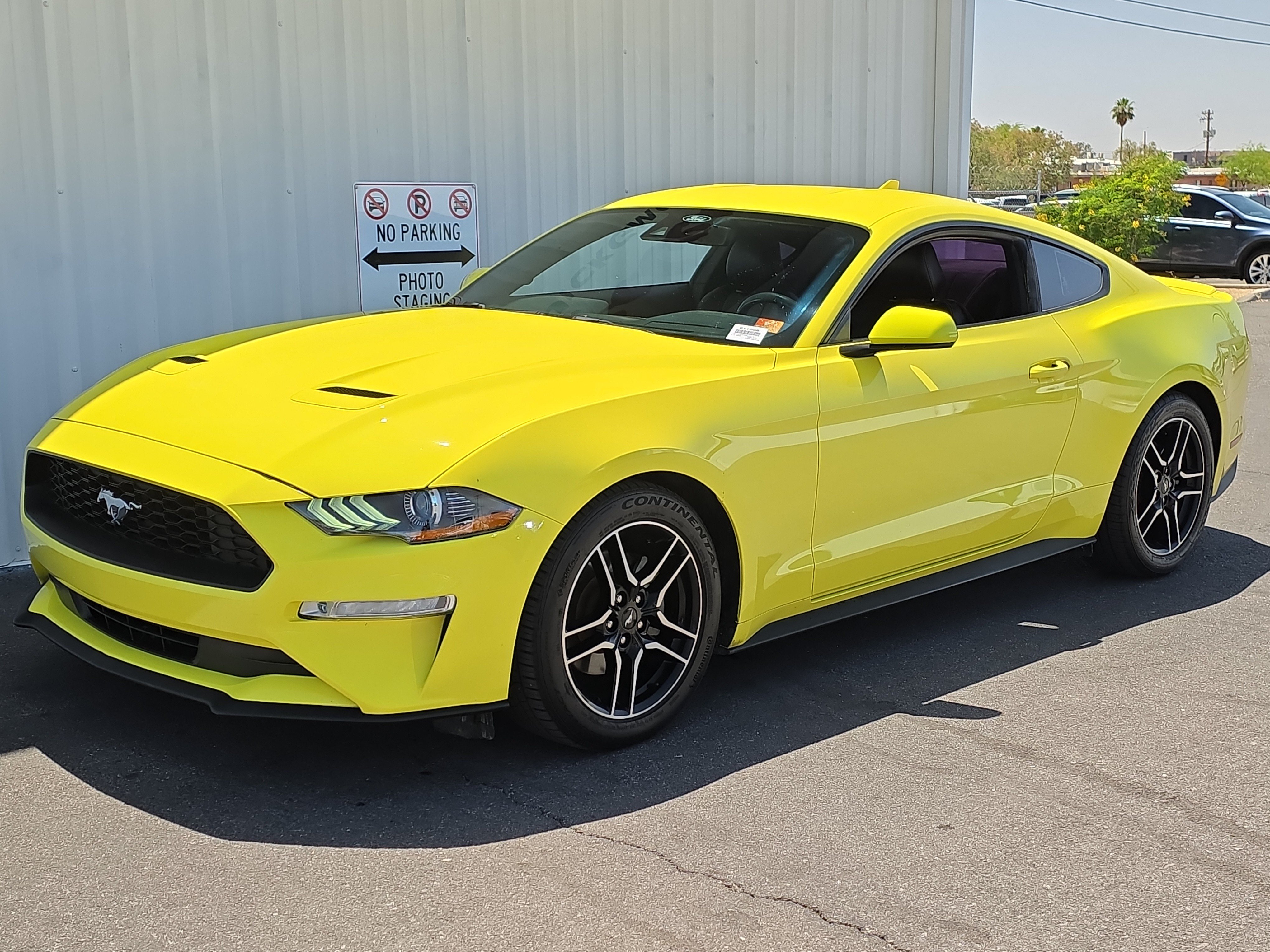 Used 2021 Ford Mustang Premium RWD image 3