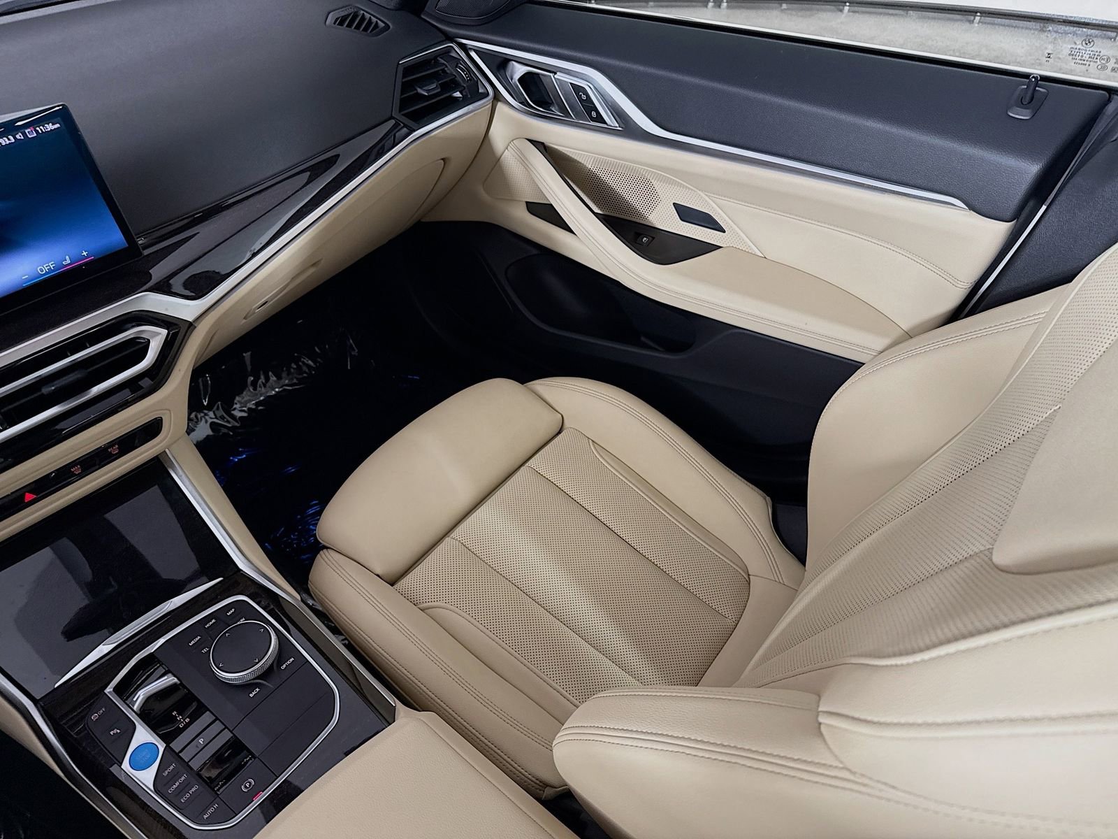 Certified 2024 BMW i4 eDrive35 w/ Convenience Package image 24